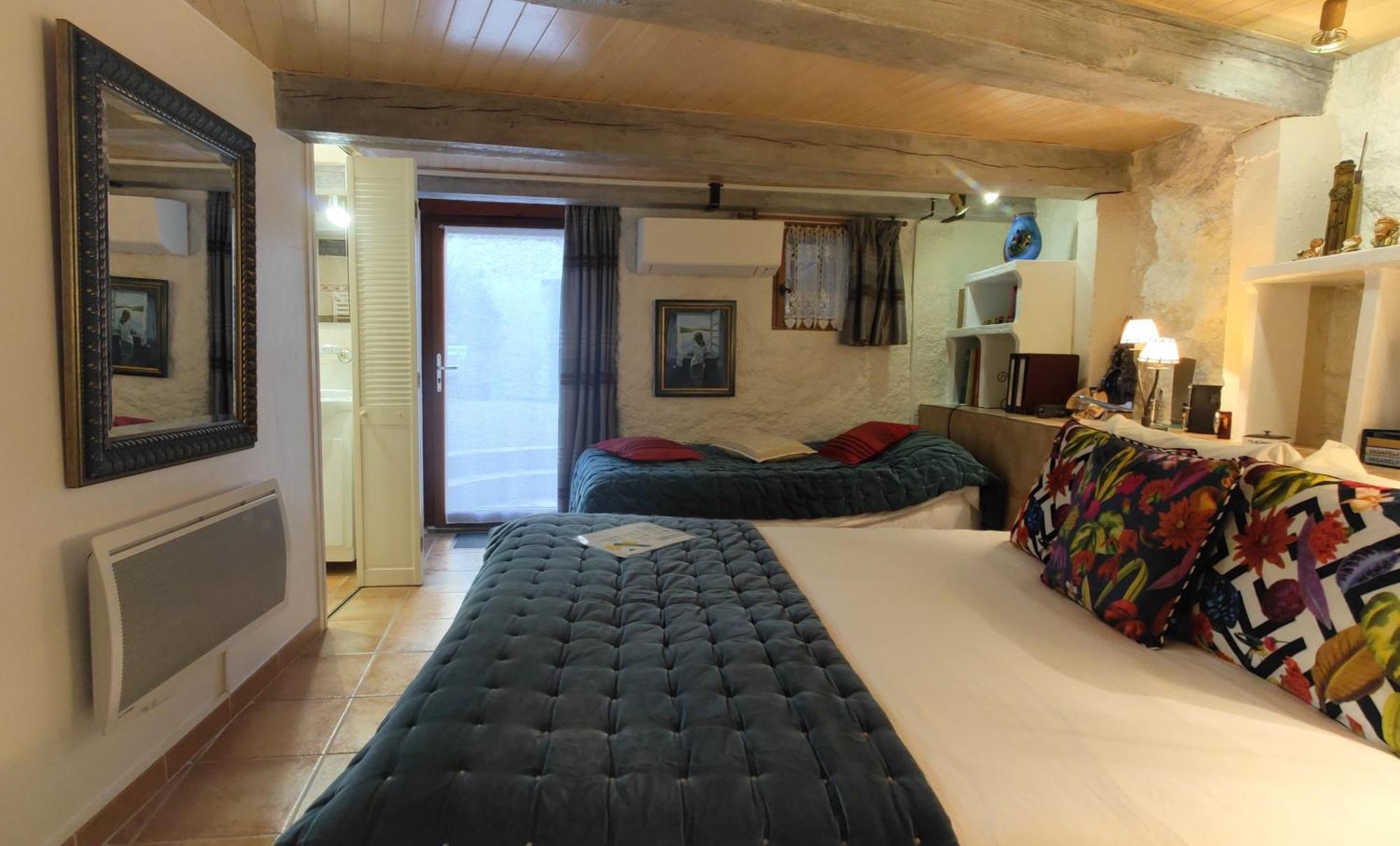 Bed and Breakfast Mas Peu Del Causse Thuir Zimmer foto